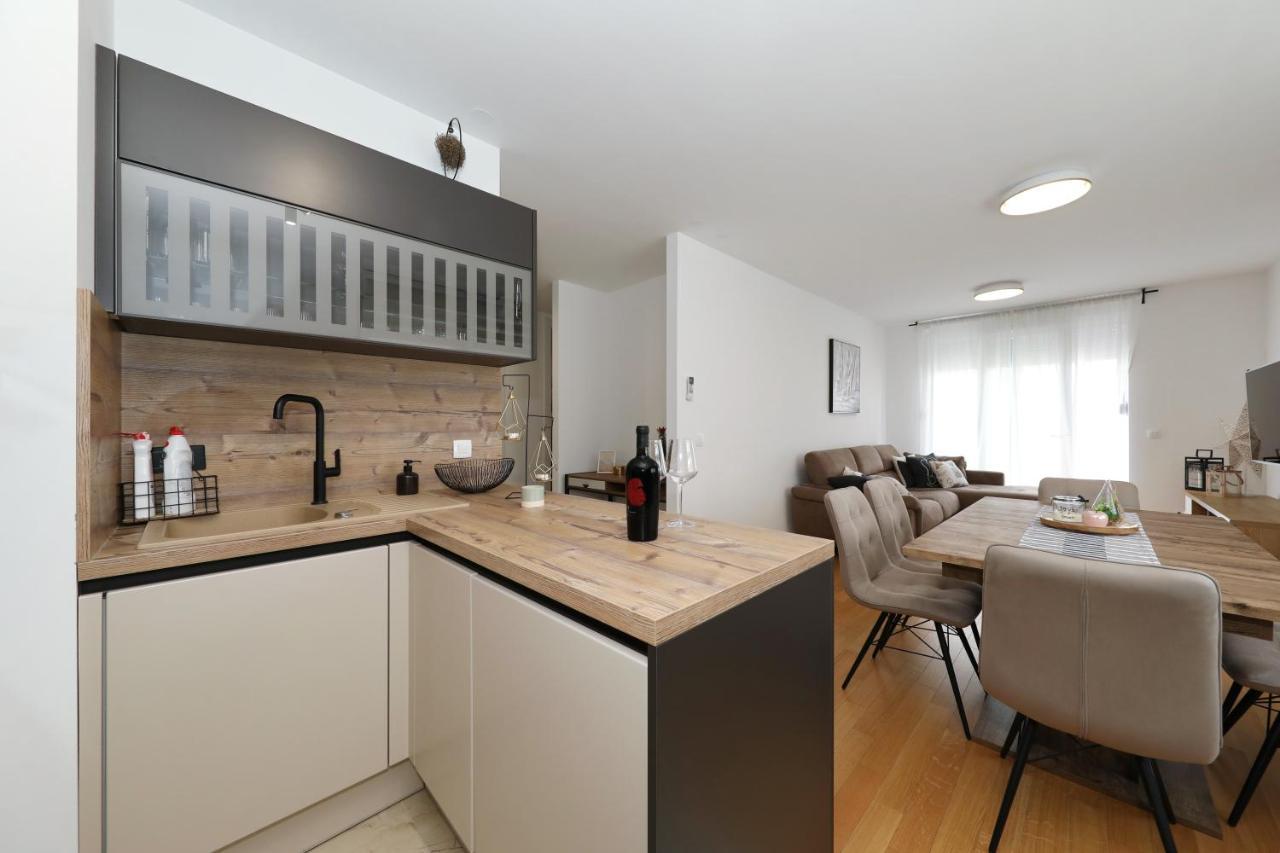 Apartman Maresa Zadar Buitenkant foto